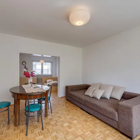 Apartament Nature Escape In Fuldabruck, Cleaning Included