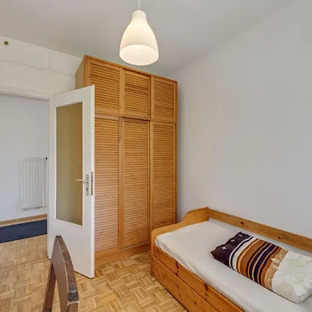 Nature Escape In Fuldabruck, Cleaning Included Apartament *