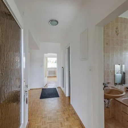 Nature Escape In Fuldabruck, Cleaning Included Apartament *